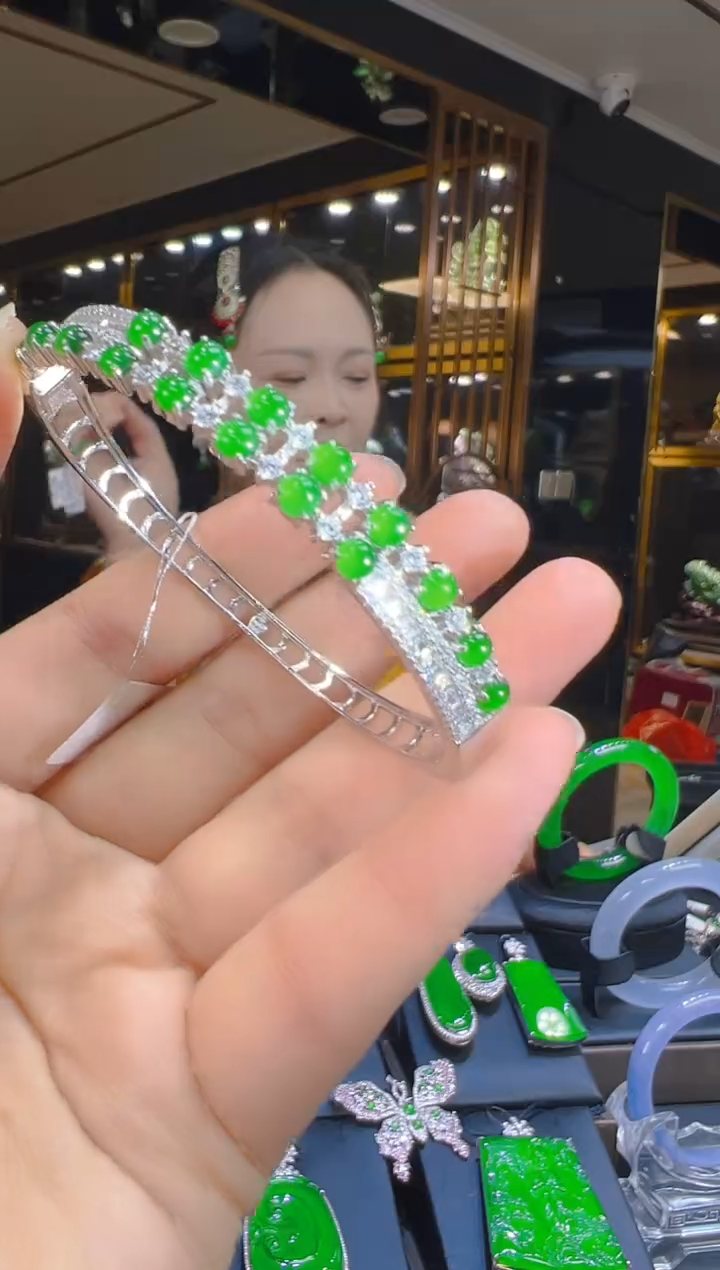 翡翠手镯银S925镶嵌220(多样性发货发其一)