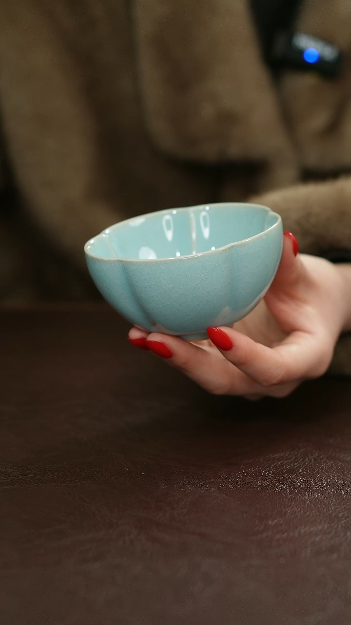 摆件瓷原矿原釉汝宋汝瓷 花口杯