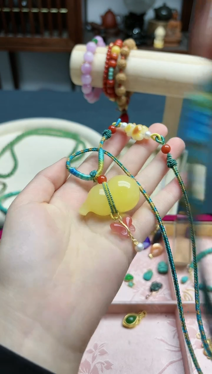 【闪购商品】琥珀裸石未镶嵌蜜蜡葫芦吊坠*1 DY