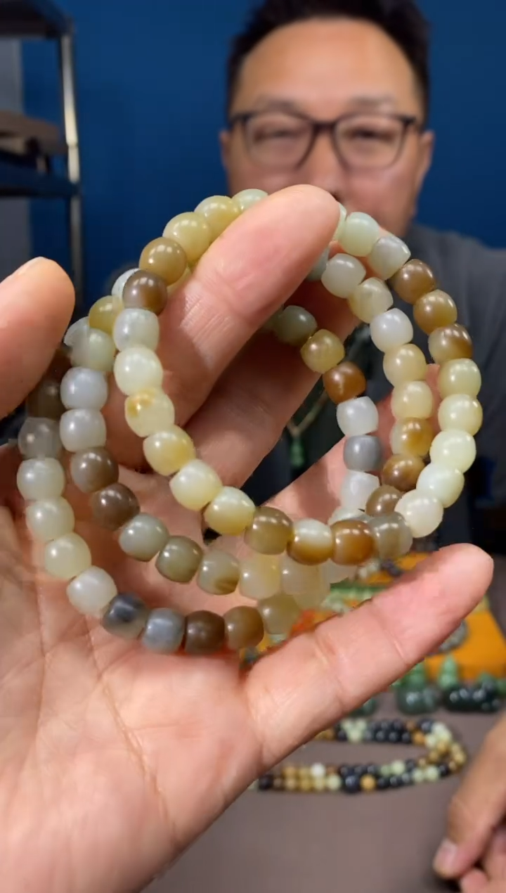 未镶嵌手链和田玉颜色多样性发货拍一发一
