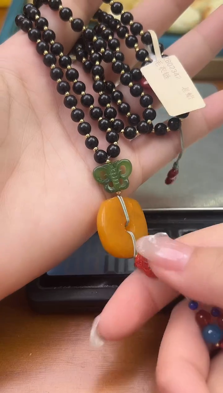 未镶嵌琥珀裸石琥珀蜜蜡吊坠 