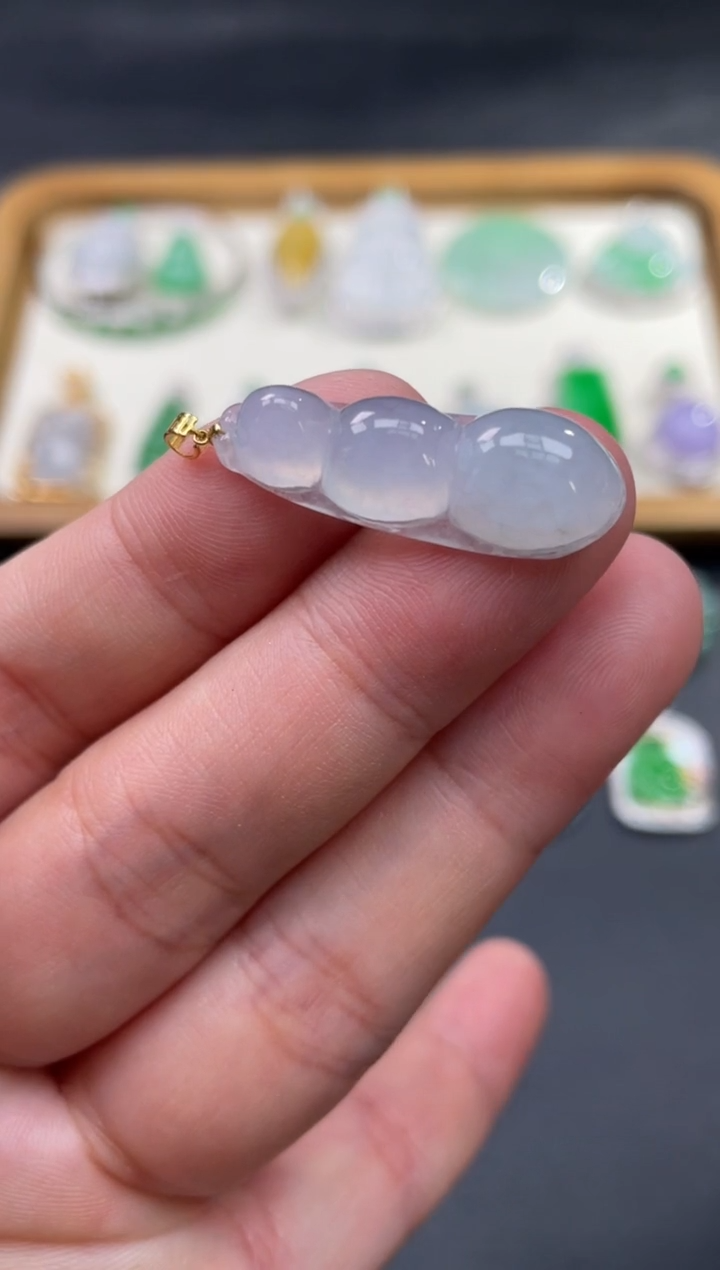 【闪购商品】翡翠颈饰18K金镶嵌28..........