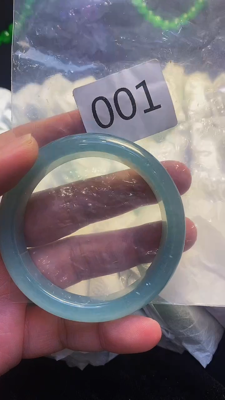 颈饰未镶嵌翡翠00202512100001