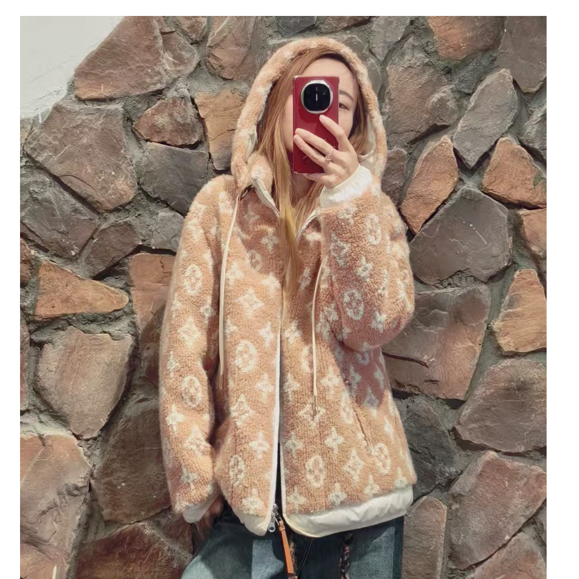 【薷暖】256667-100山羊绒立体老花圈圈绒连帽鹅绒服