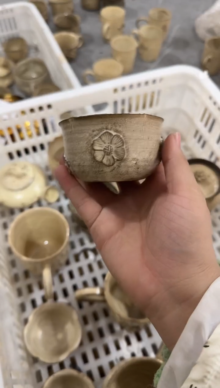 瓷片手作立体雕花杯子