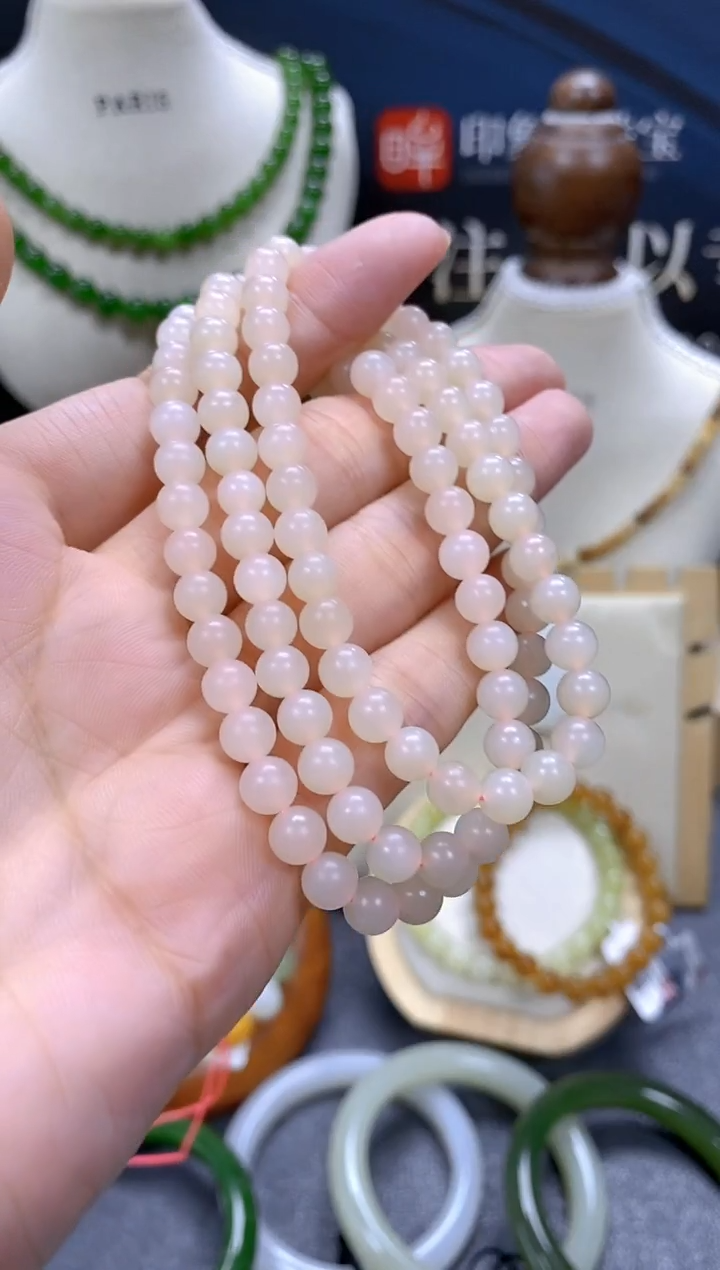 和田玉未镶嵌颈饰cg