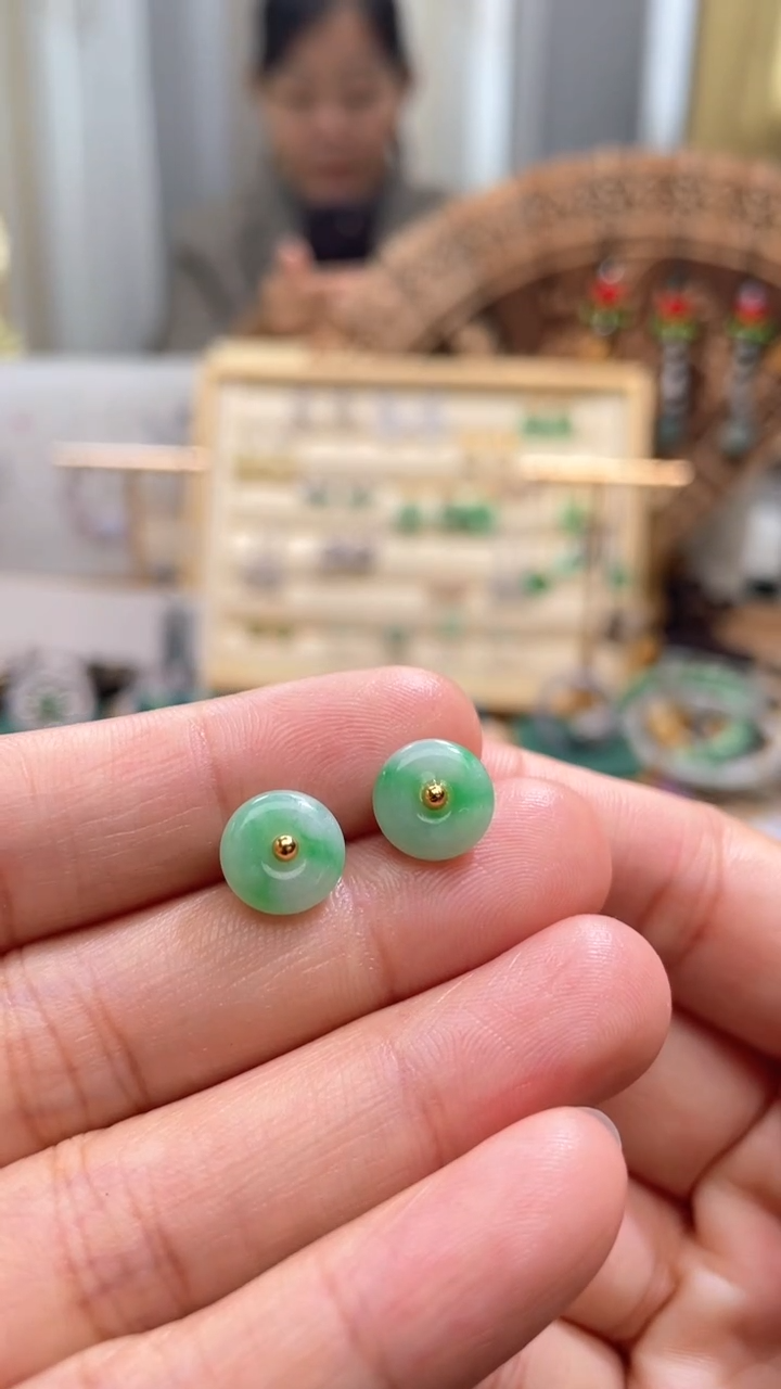 【闪购商品】翡翠颈饰未镶嵌平安扣一对