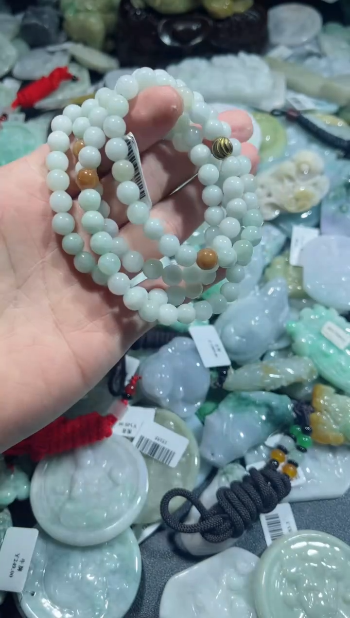 【闪购商品】翡翠颈饰未镶嵌00012220
