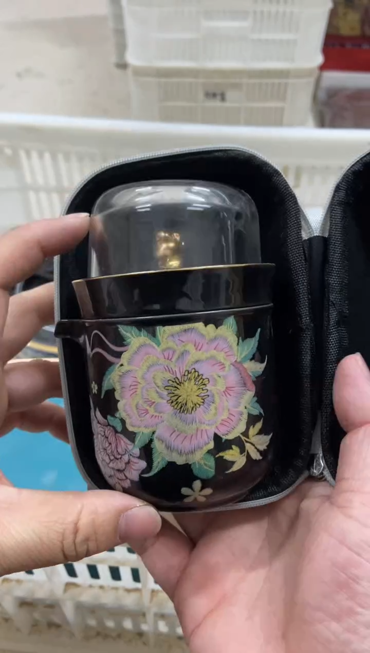 无运费险有瑕疵的摄影的产品有使用过的痕迹有点脏介意勿拍