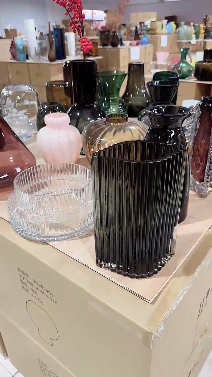 【闪购商品】玻璃黑色竖条纹