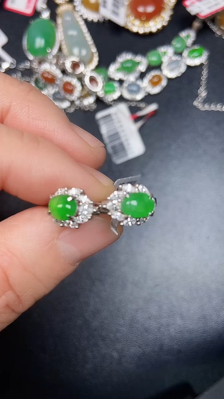 银S925镶嵌戒指翡翠1500