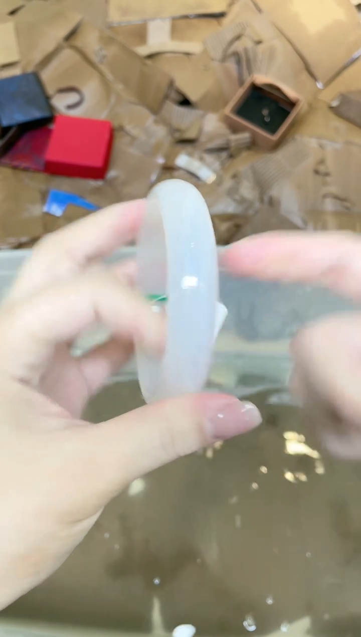 石英质玉手镯未镶嵌791-64