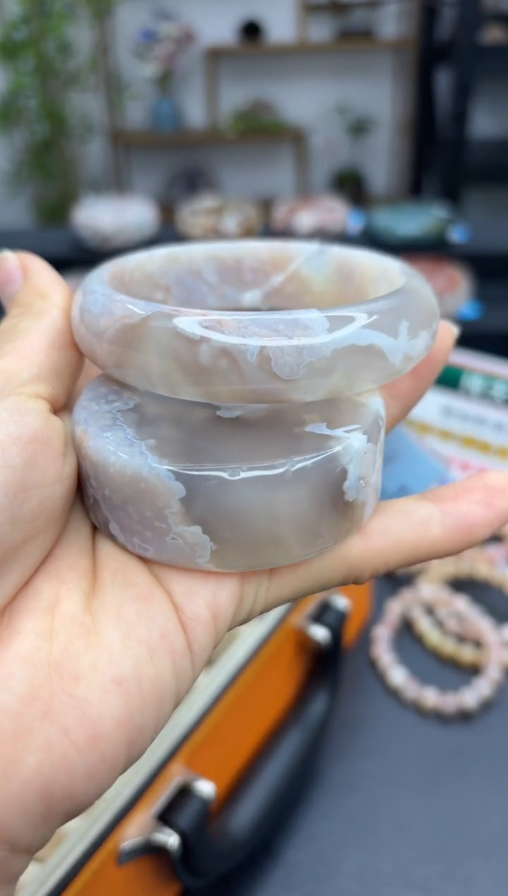 【闪购商品】石英质玉手镯未镶嵌A119(62圈赠送镯心)