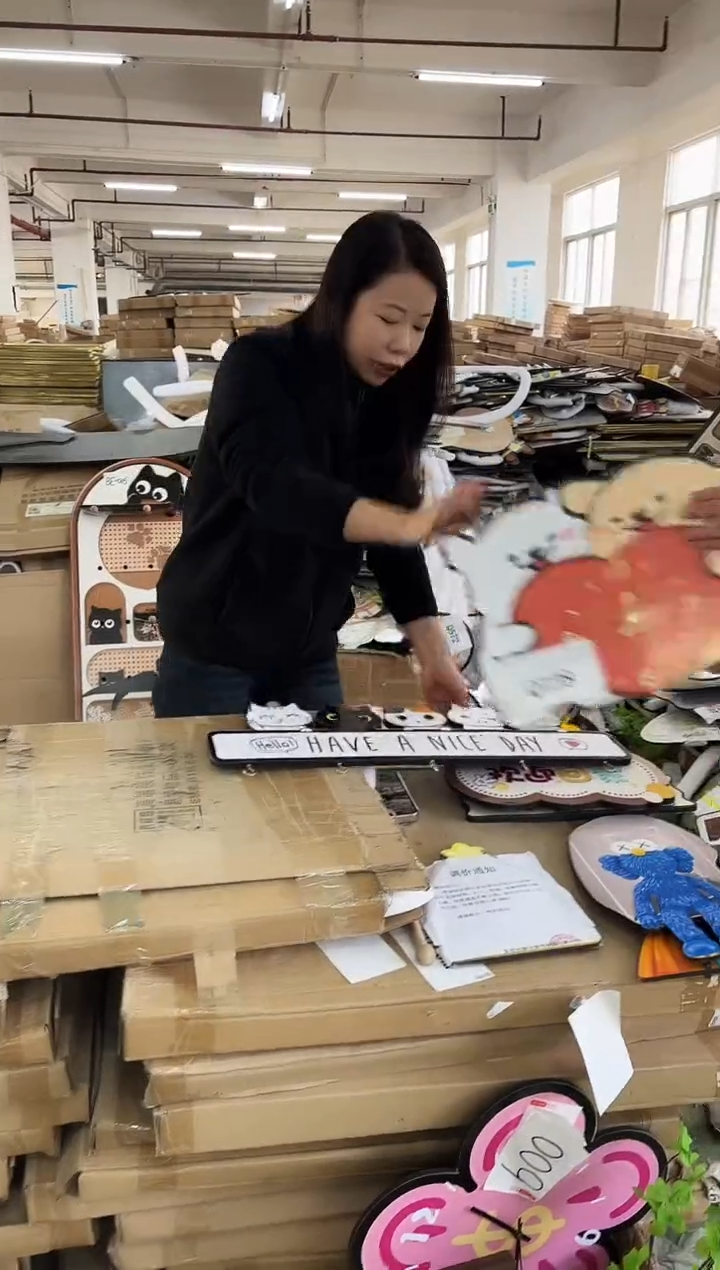 横款孤品果果微瑕闪购Q768