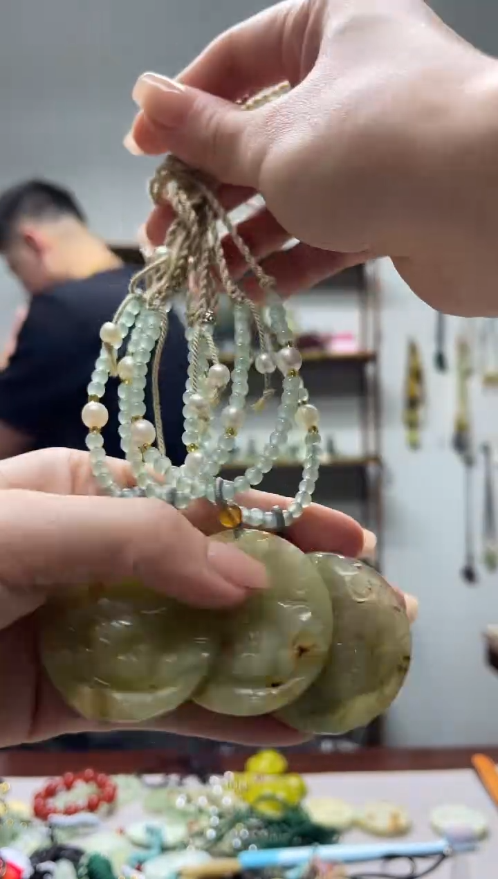 未镶嵌岫玉颈饰多样性发货其中发一
