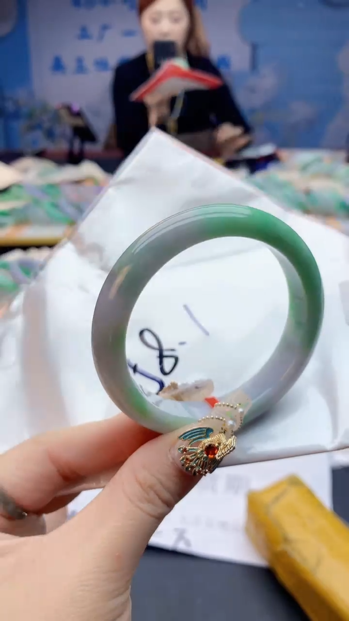 【闪购商品】翡翠手镯未镶嵌0917741219