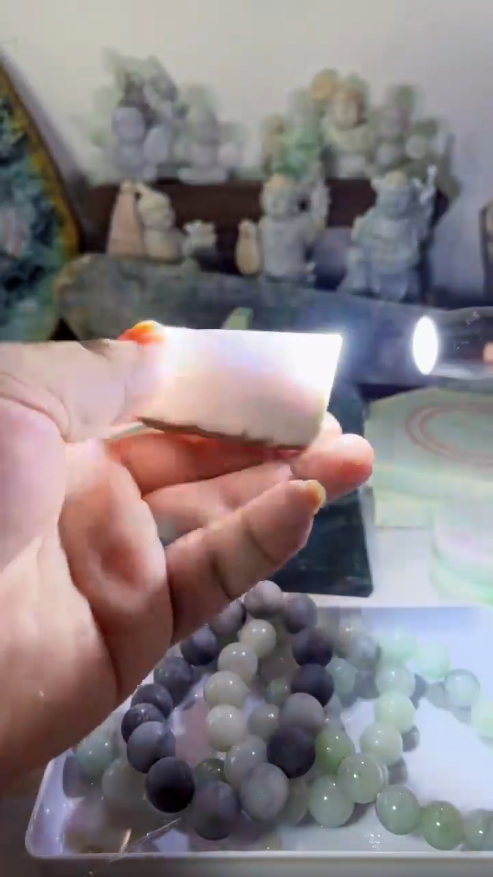 【闪购商品】翡翠吊坠(不含链)未镶嵌A88