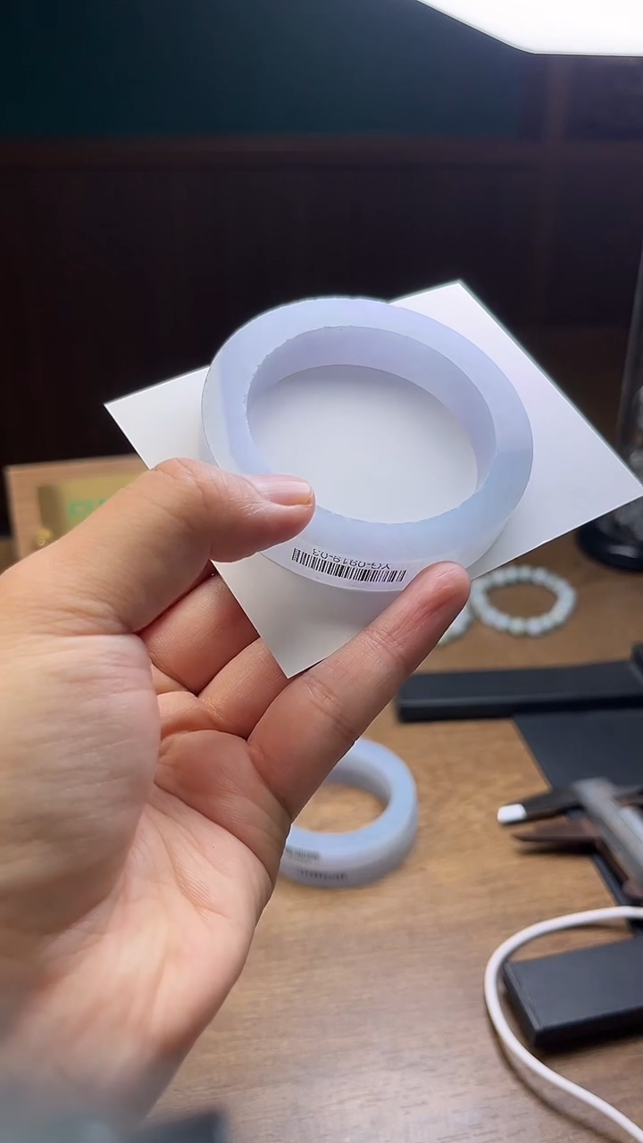 未镶嵌手镯定制翡翠晴**️定制