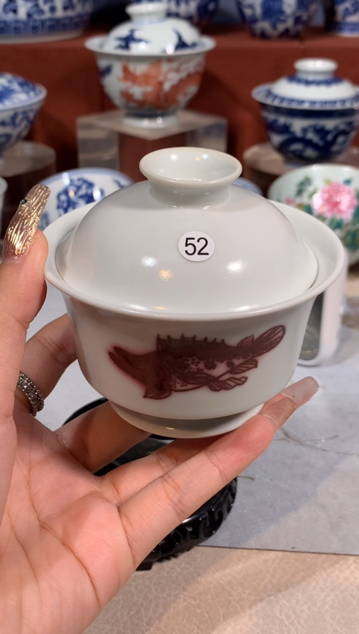 【闪购商品】摆件52釉里红盖碗呀