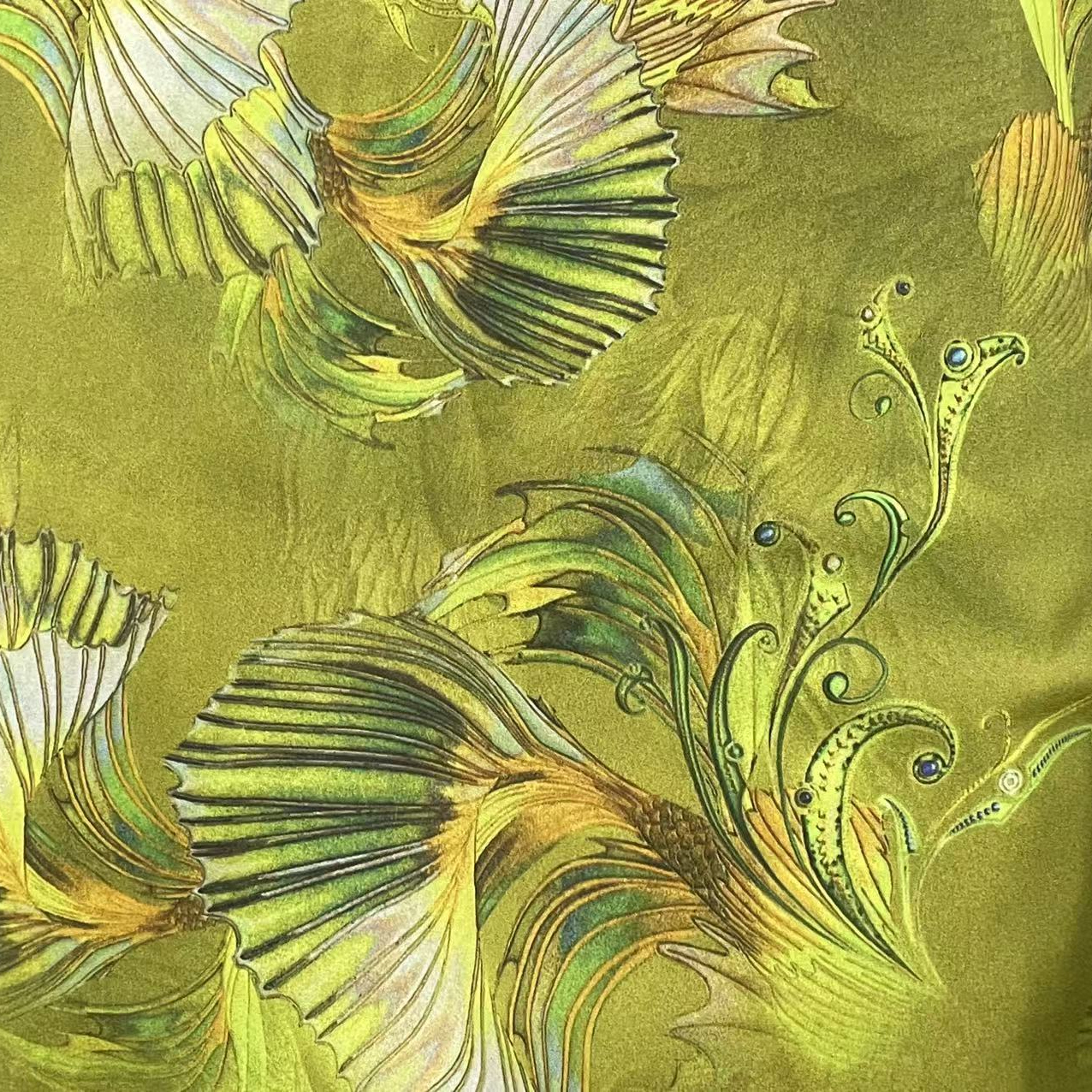 绿底鱼尾花弹力双绉夏季时装时尚面料（不支持7天无理由）