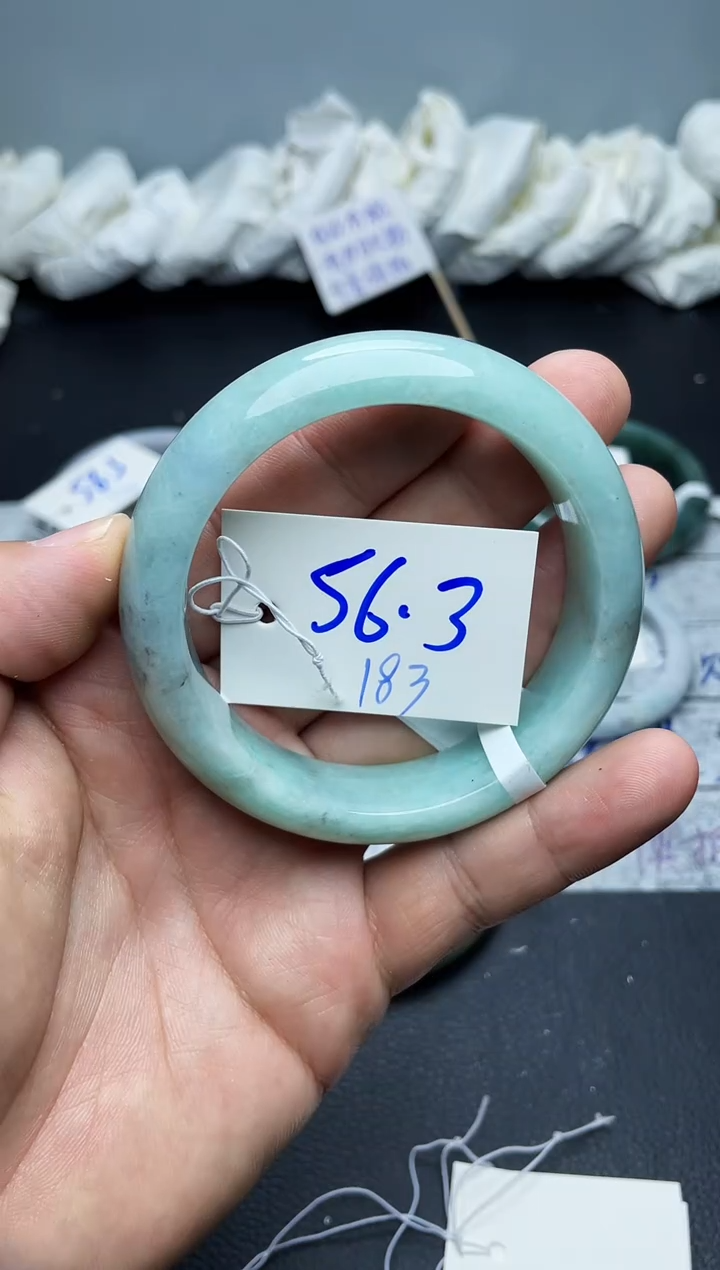 未镶嵌手镯翡翠183