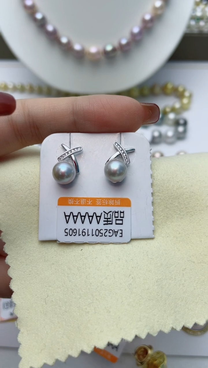 【闪购商品】海水珍珠耳饰银S925镶嵌W38