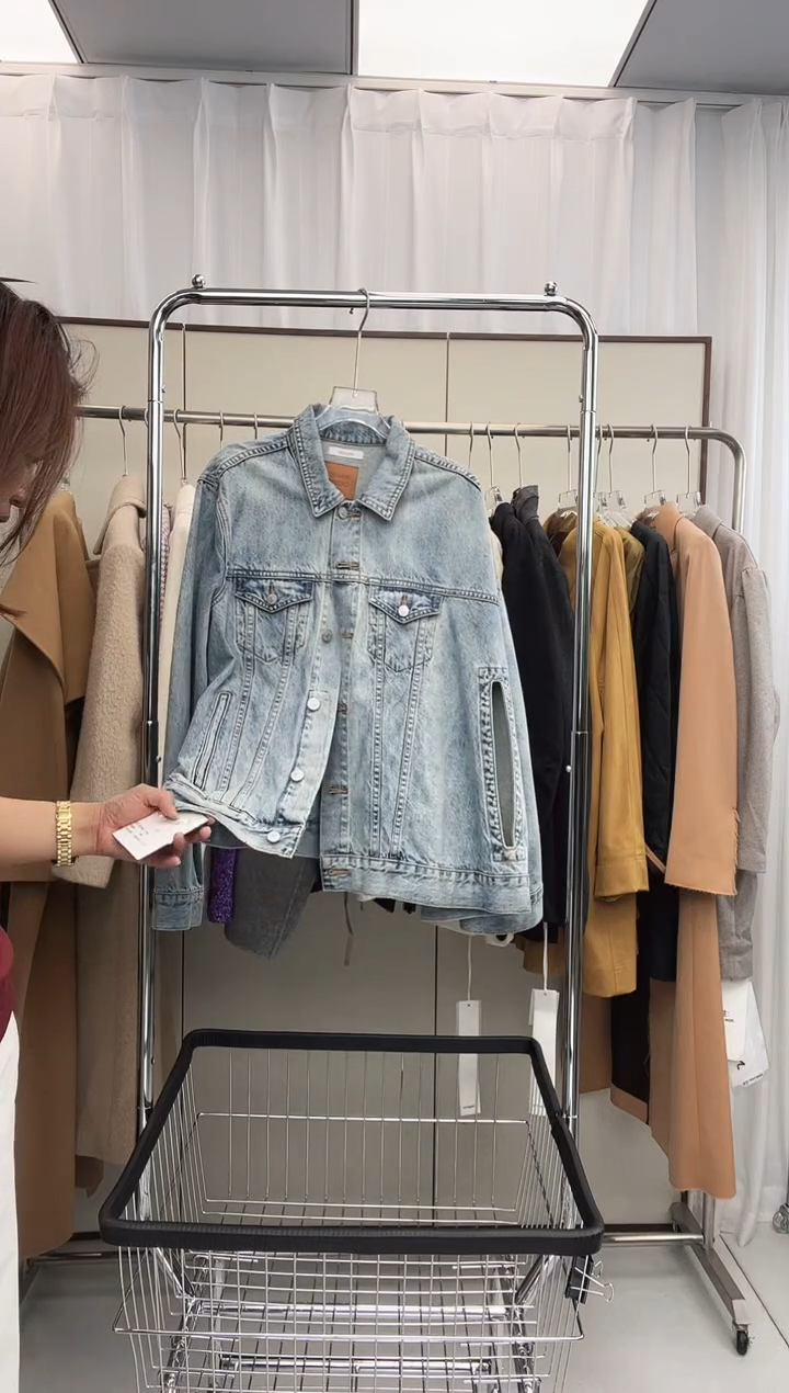 设计师品牌  牛仔半斗篷外套  已开价