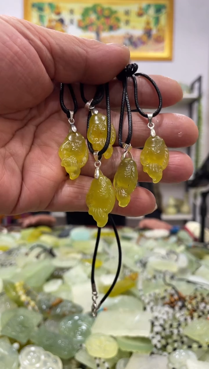 【闪购商品】岫玉吊坠未镶嵌多样性发货其中发一件