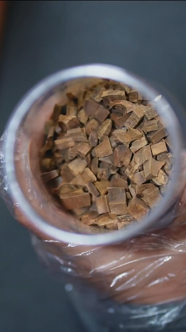 沉香沉香碎屑巴布亚高山红土碎料5克