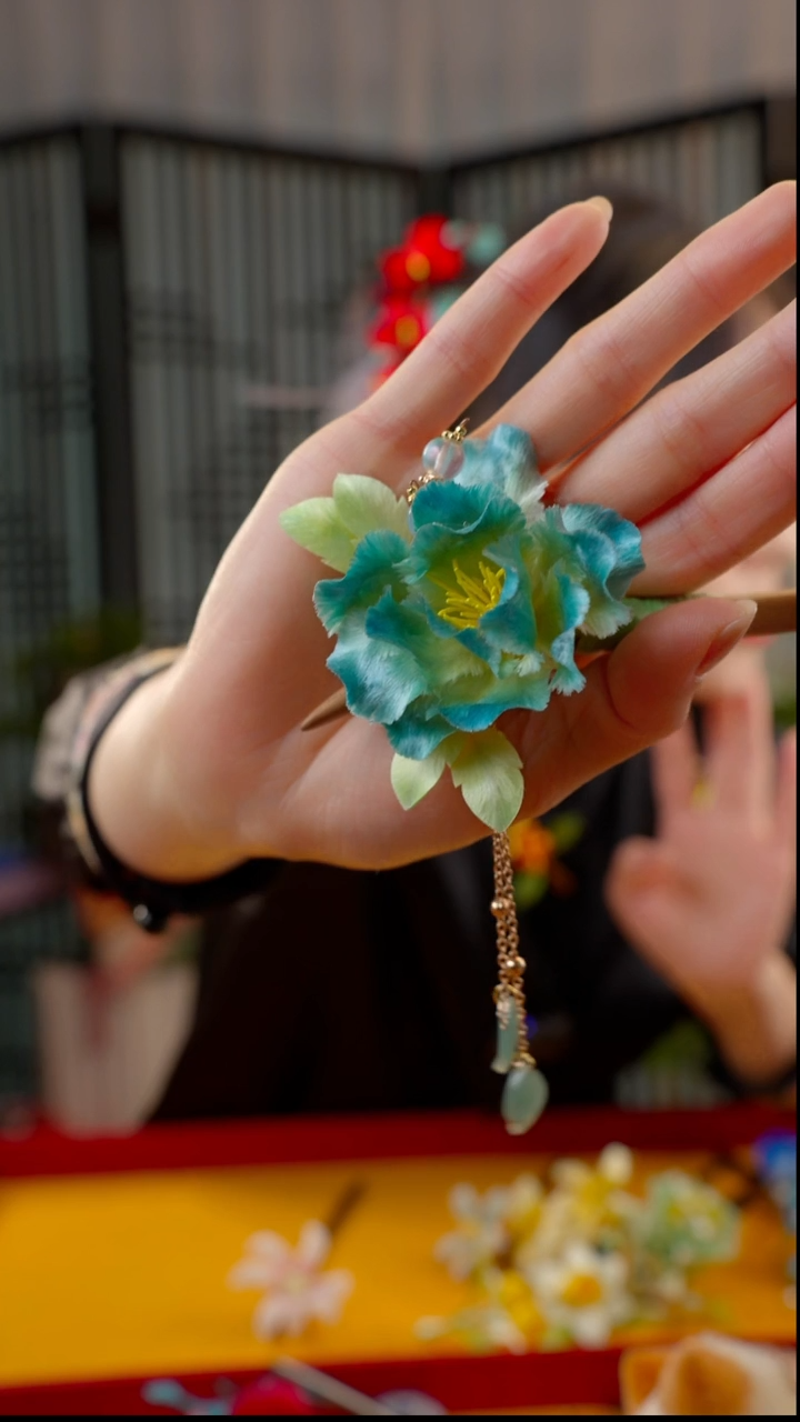 刺绣非遗苏绒花手工饰品