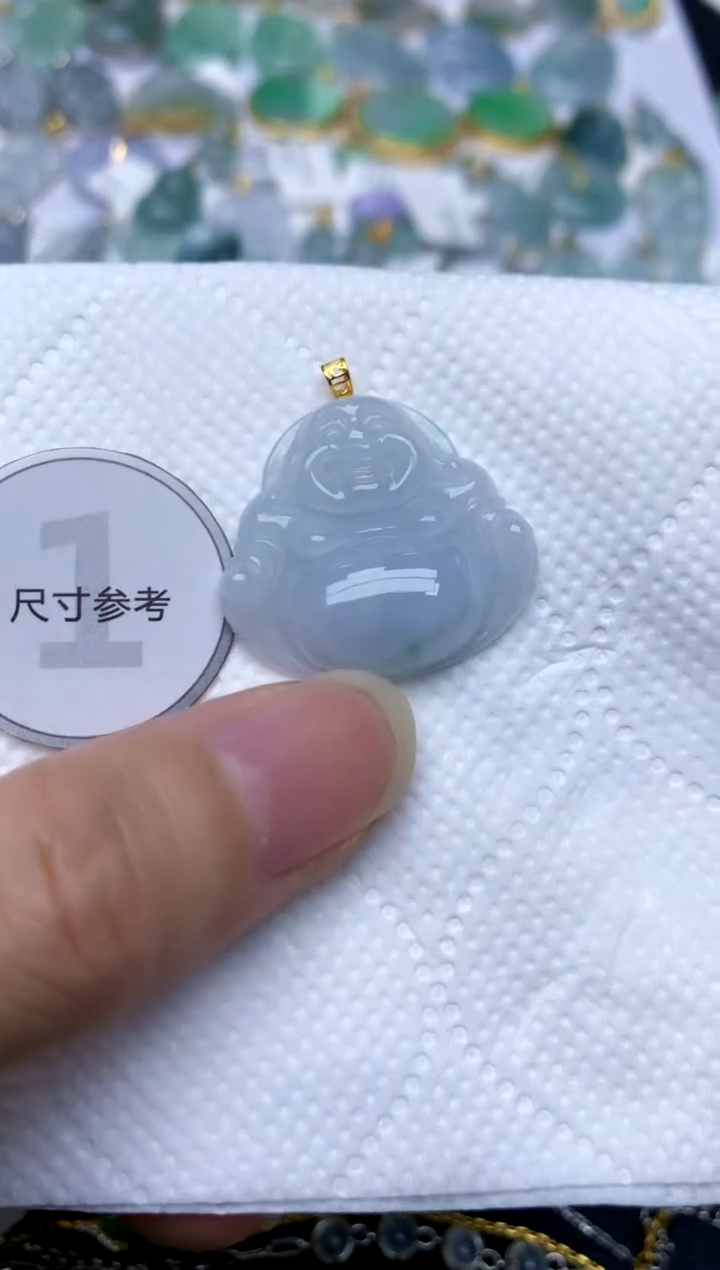 颈饰18K金镶嵌翡翠天然A货翡翠