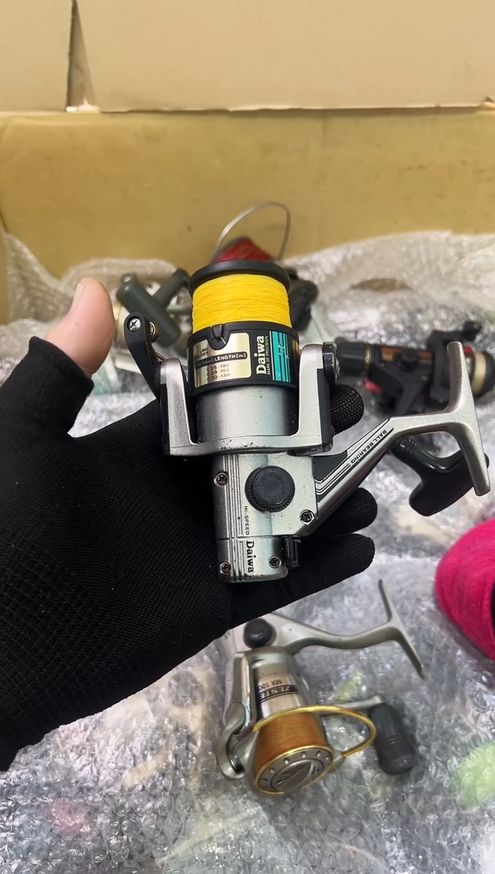 常微瑕钓鱼轮，直播间讲解为准，看清楚再拍，如有拆卸不退不换