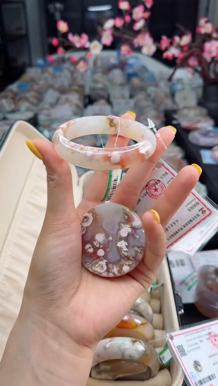 石英质玉未镶嵌手镯53圈口（赠送镯心）3430032