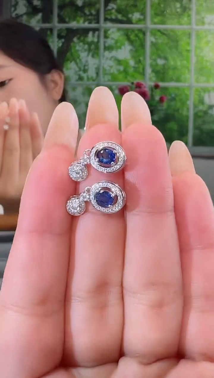 耳饰蓝宝石银S925镶嵌耳饰