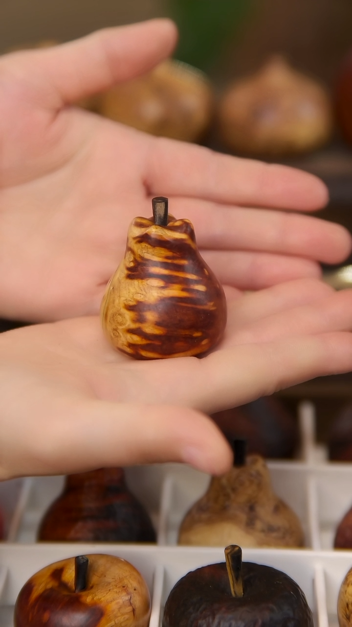 【闪购商品】木山杏火焰纹鸭梨手把件