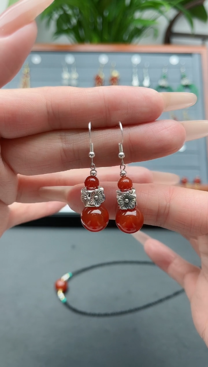 【闪购商品】南红玛瑙耳饰银S925镶嵌318