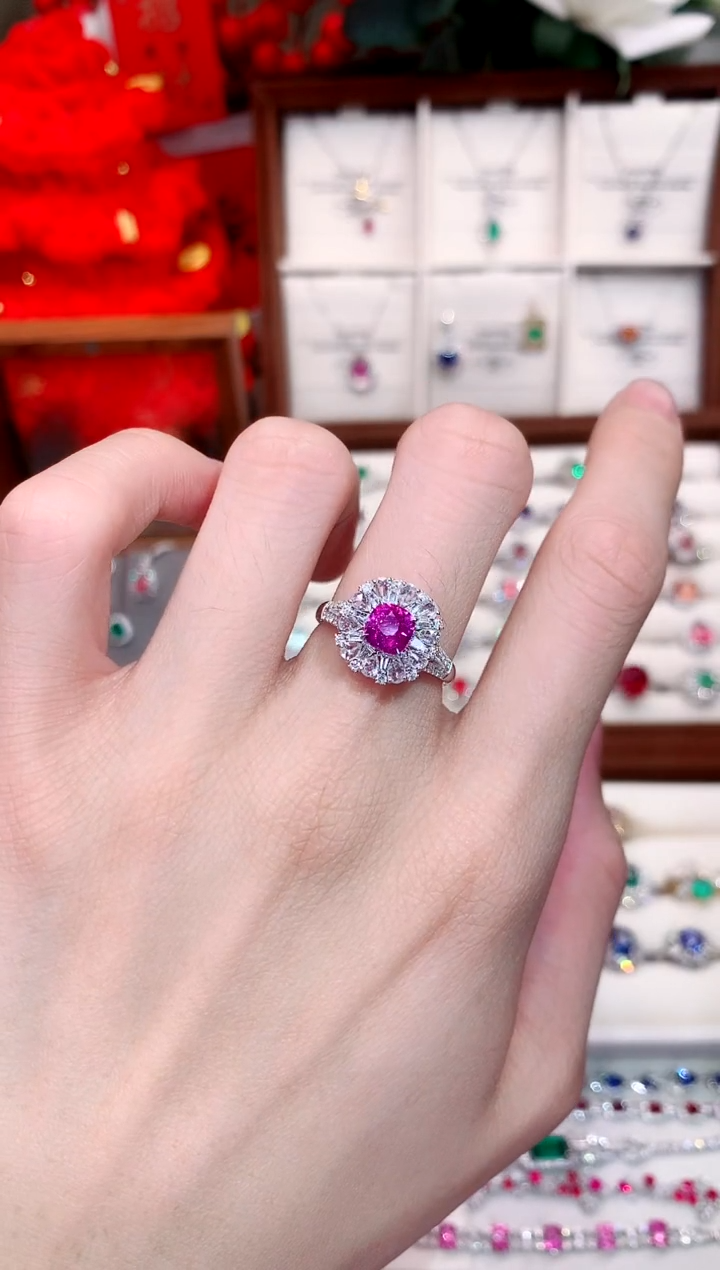 彩色蓝宝石戒指18K金镶嵌1.53ct/天然宝石/七天无理由