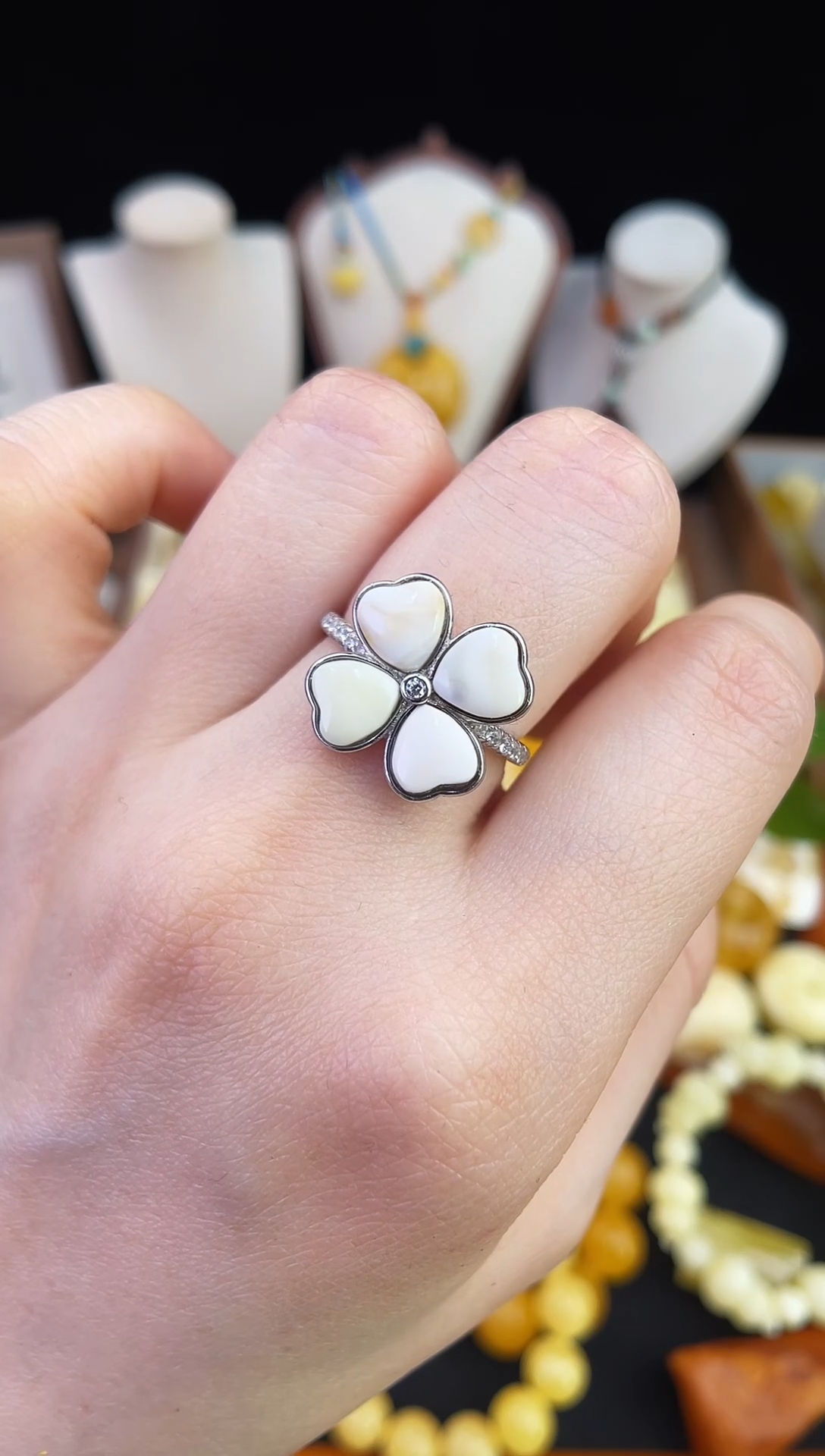 琥珀未镶嵌珠宝奇石柒月