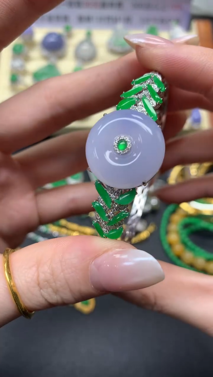 【闪购商品】翡翠18K金镶嵌手镯手镯|22000+2200