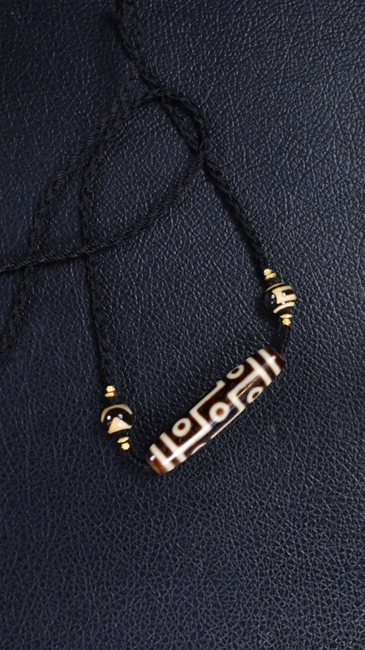 【闪购商品】玛瑙/玉髓颈饰银S925镶嵌九眼玛瑙珠珠