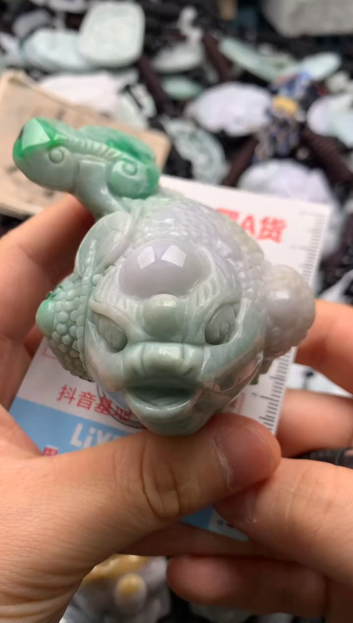 【闪购商品】翡翠吊坠(不含链)未镶嵌1