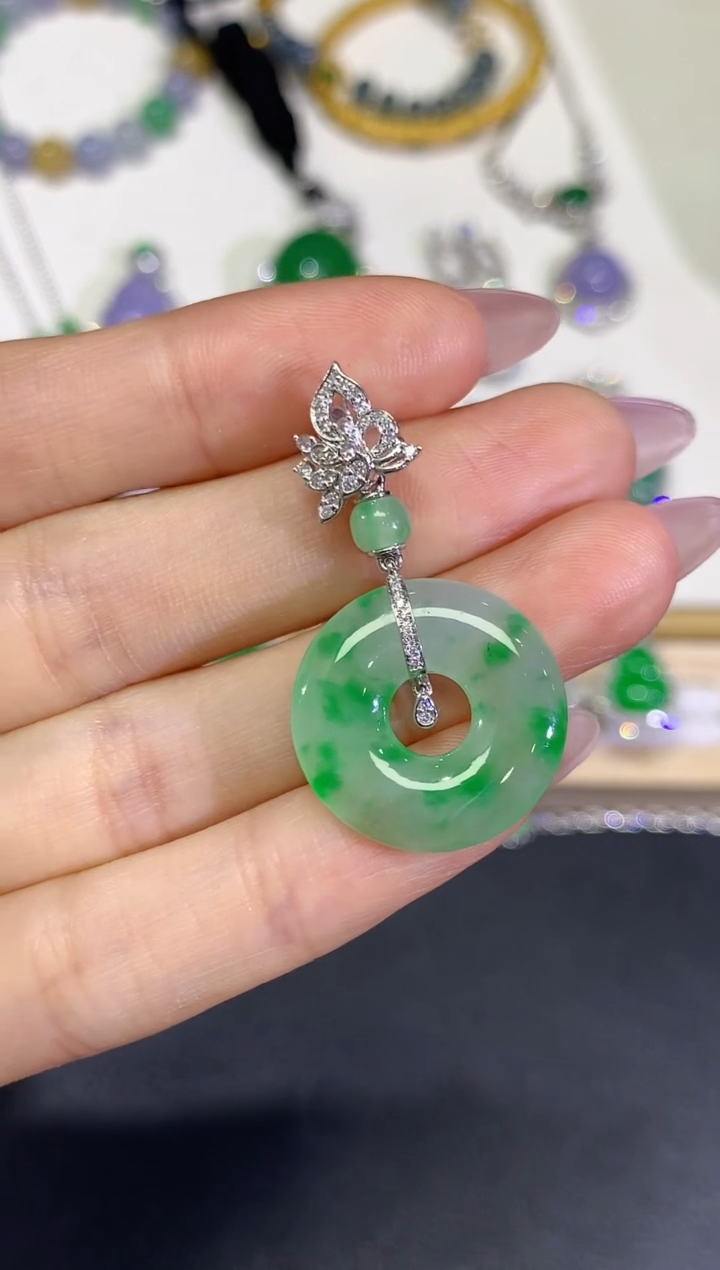 【闪购商品】翡翠颈饰18K金镶嵌团购32