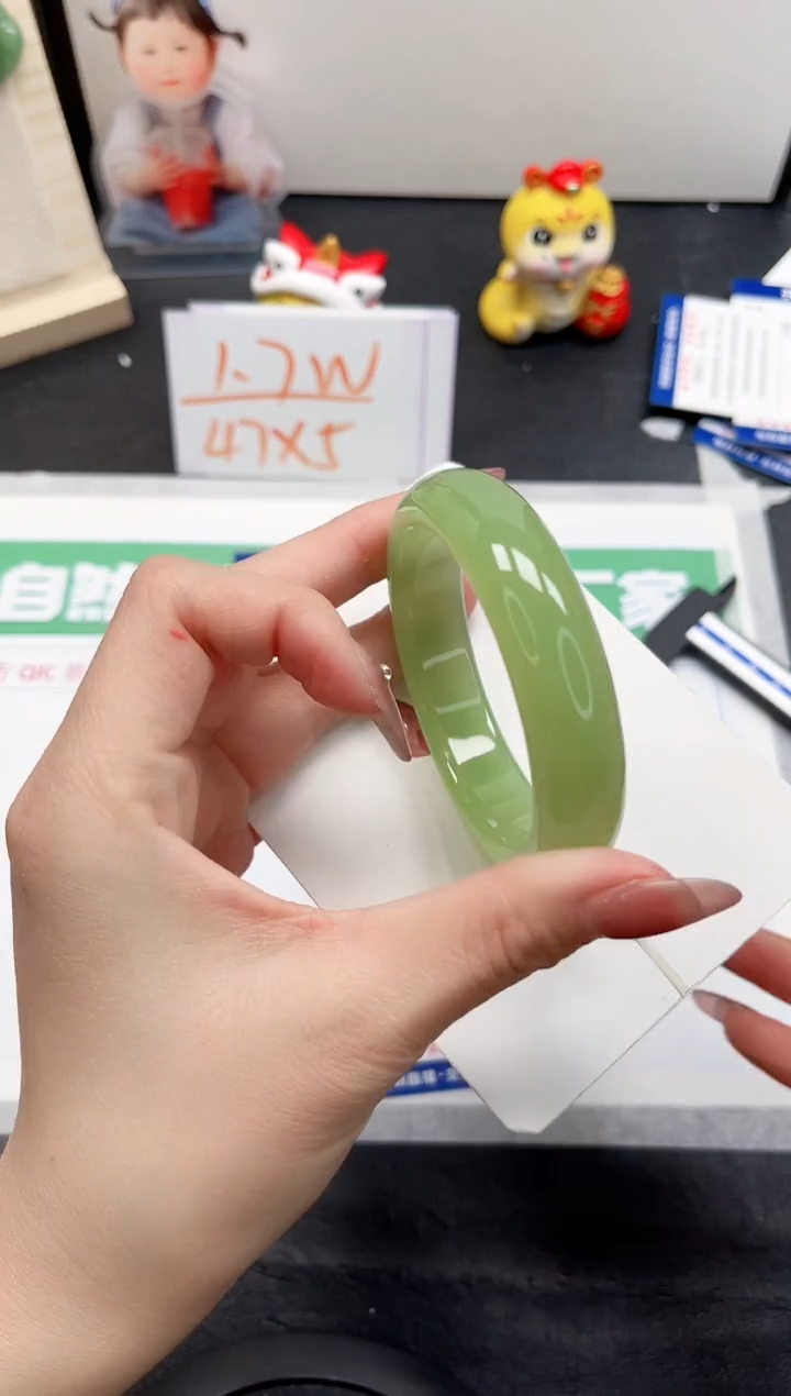 【闪购商品】石英质玉手镯未镶嵌247-55