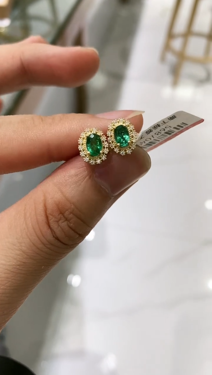 【闪购商品】祖母绿耳饰银S925镶嵌耳钉