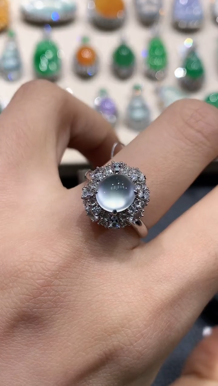 【闪购商品】翡翠戒指18K金镶嵌c117    