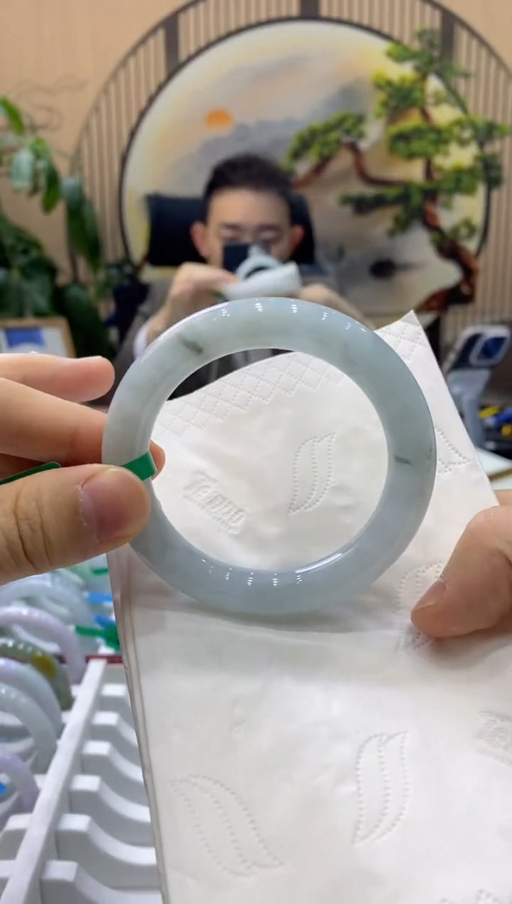 【闪购商品】翡翠手镯未镶嵌00007790