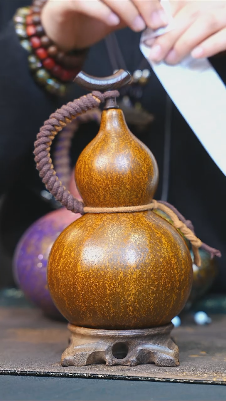 【闪购商品】WV161大漆酒葫芦不包手串及旋转底座