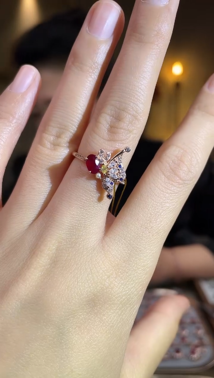 银S925镶嵌手饰红宝石手饰