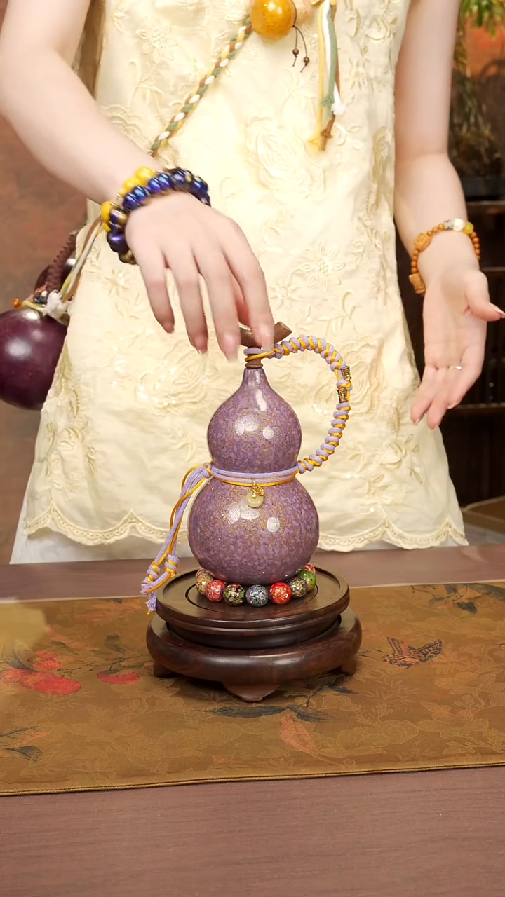 124易林大漆开口小葫芦----318