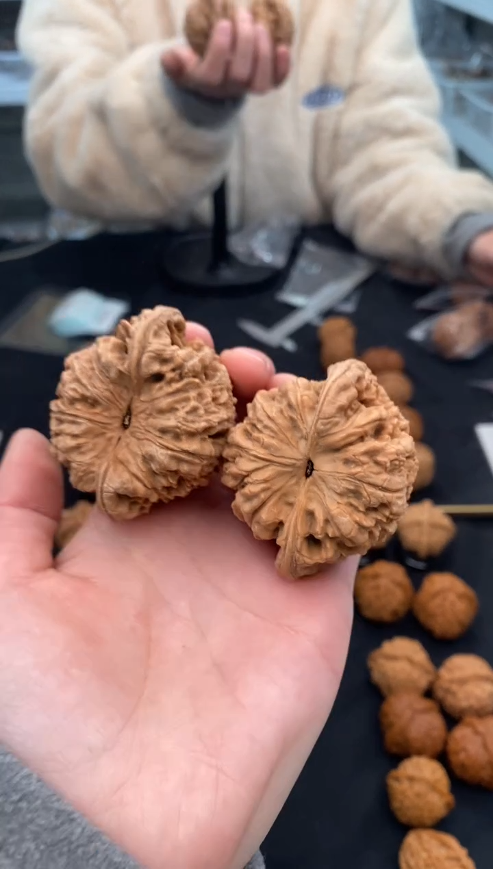 【闪购商品】文玩核桃把件麒麟官帽51